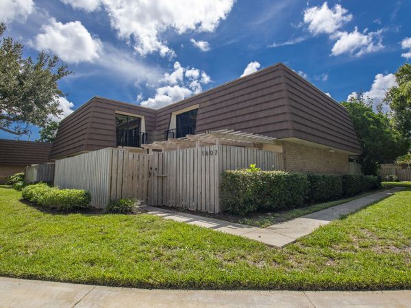 1607 16th Lane, Palm Beach Gardens, FL 33418
