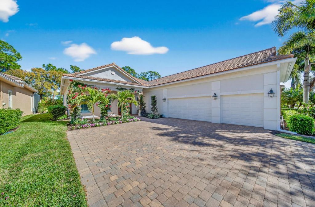 10241 SW Visconti Way, Port Saint Lucie, FL 34986 Photo