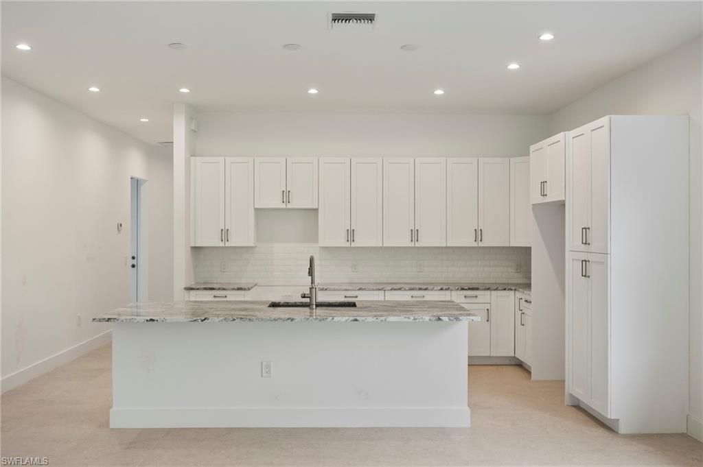 2548 Linda Dr, Naples, FL 34112 Photo