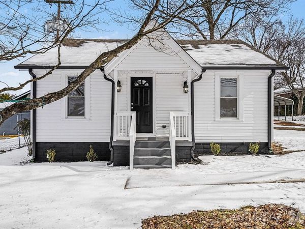 3042 N Oxford Street, Claremont, NC 28610