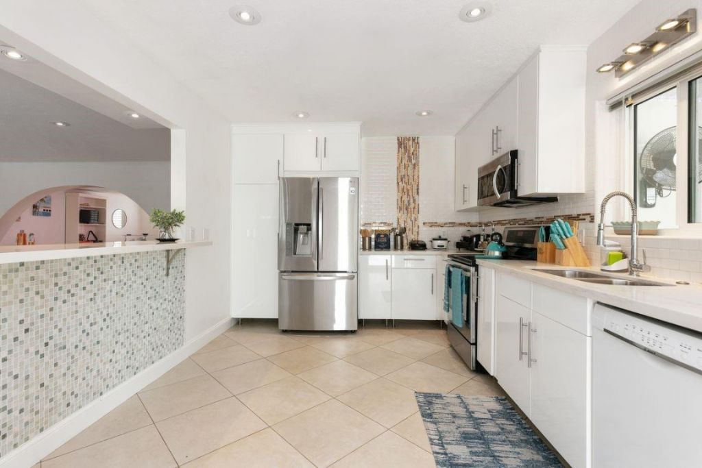 1900 N Victoria Park Road, Fort Lauderdale, FL 33305 Photo