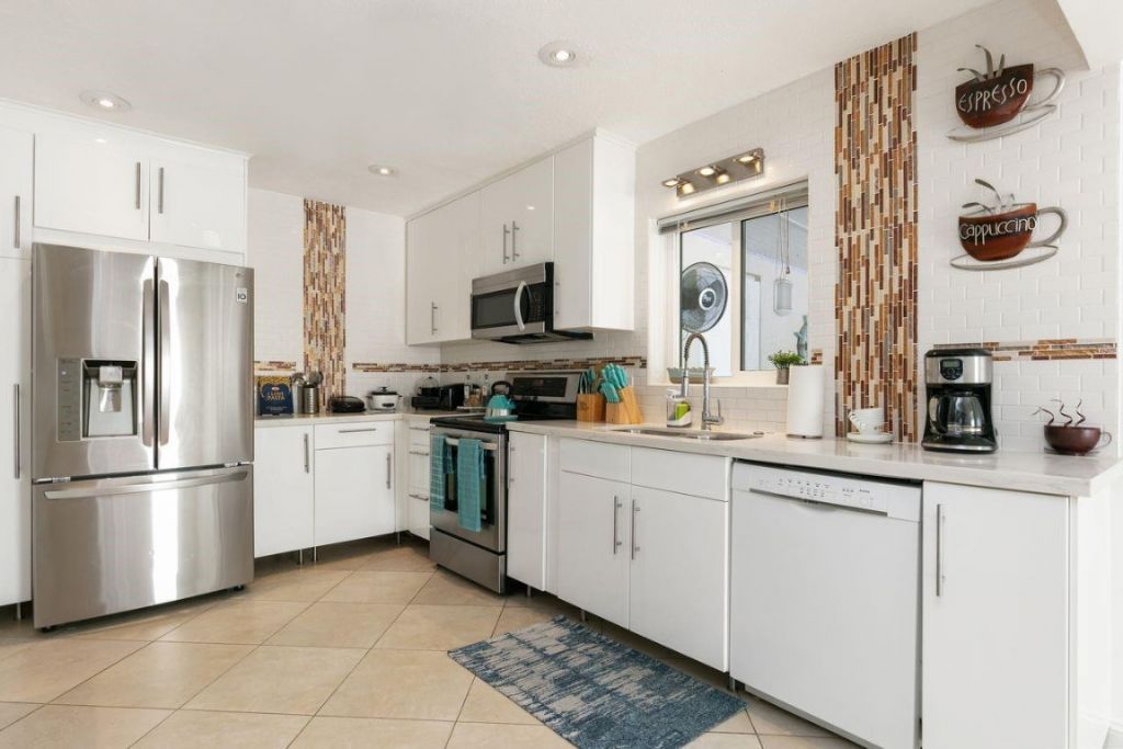 1900 N Victoria Park Road, Fort Lauderdale, FL 33305 Photo