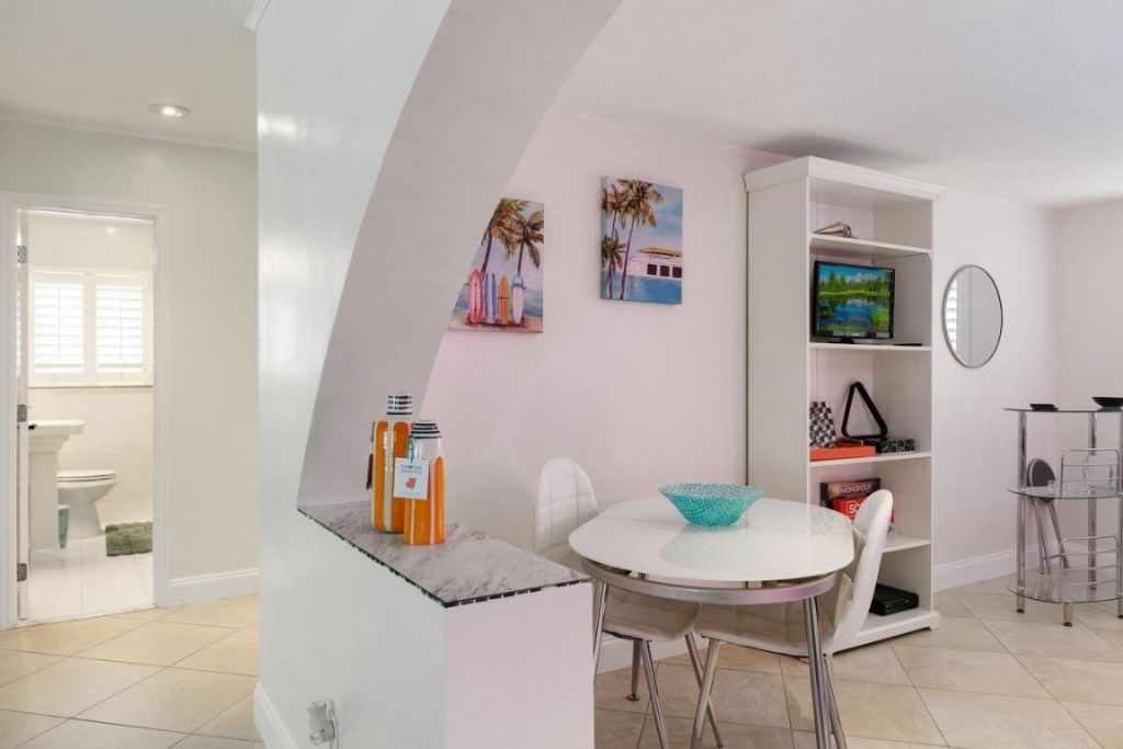 1900 N Victoria Park Road, Fort Lauderdale, FL 33305 Photo