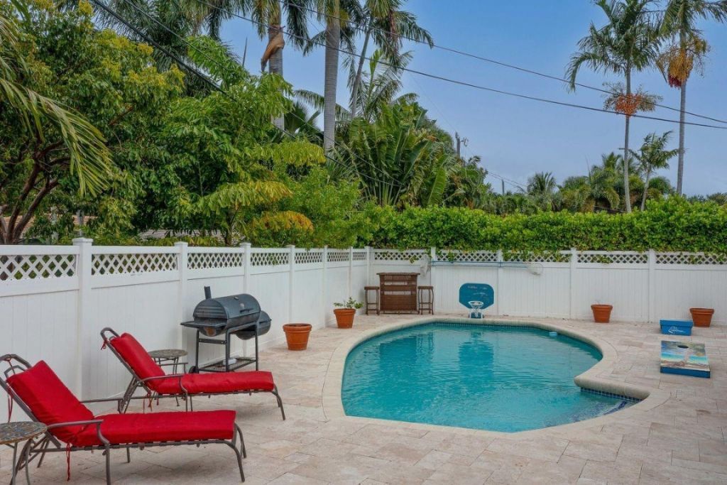 1900 N Victoria Park Road, Fort Lauderdale, FL 33305 Photo