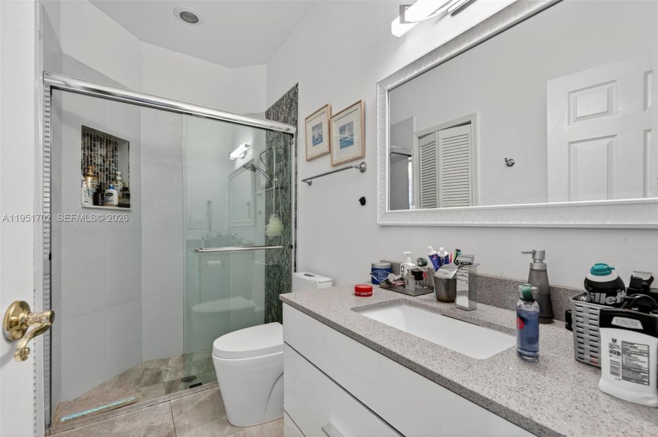 104 Dockside Cir, Weston, FL 33327 Photo