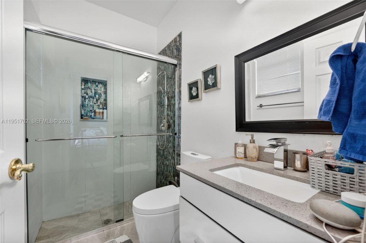 104 Dockside Cir, Weston, FL 33327 Photo