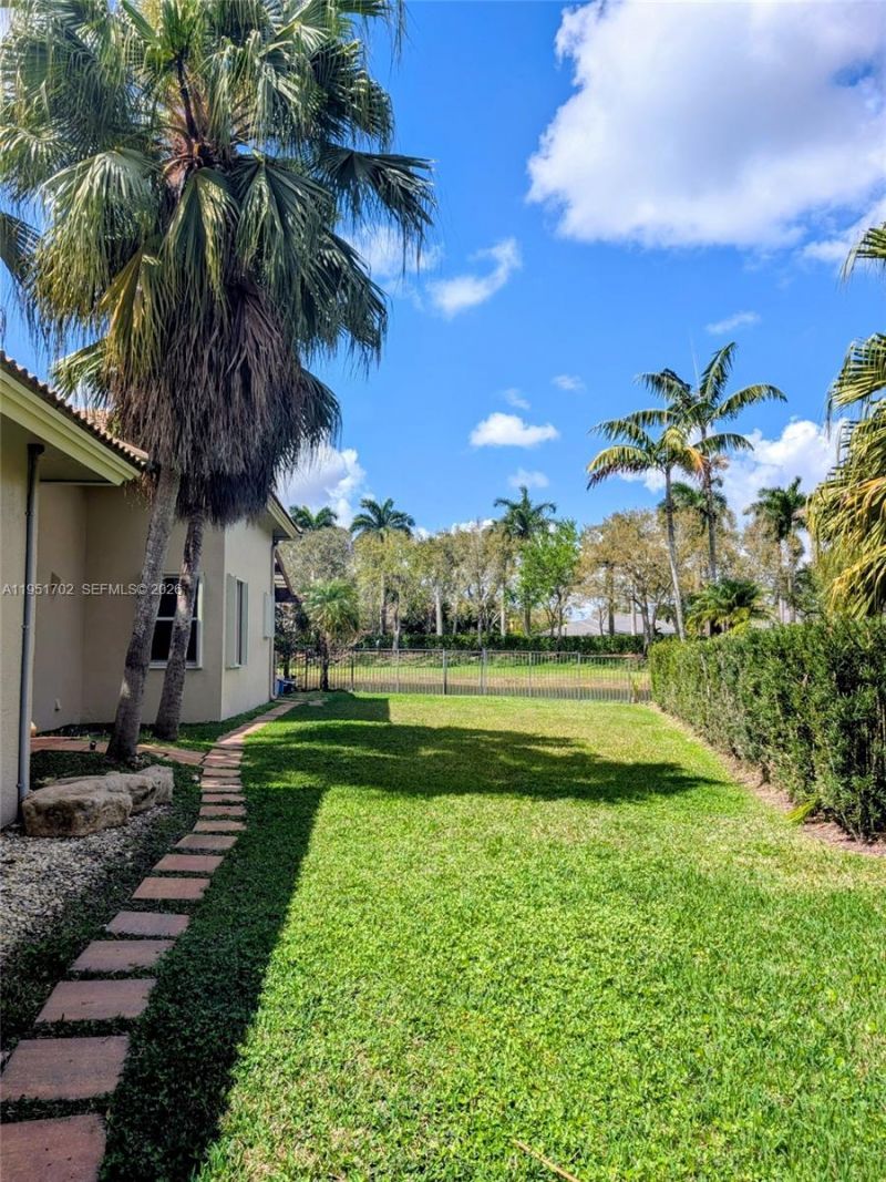 104 Dockside Cir, Weston, FL 33327 Photo