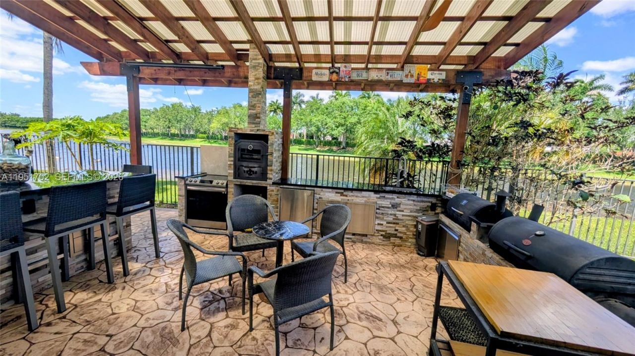 104 Dockside Cir, Weston, FL 33327 Photo