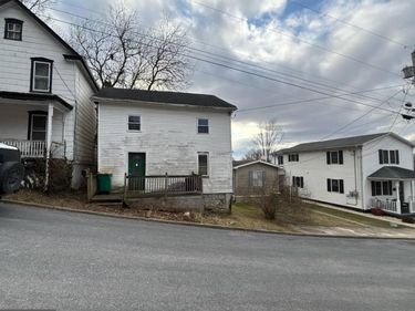 218 E NORTH STREET, WAYNESBORO, PA 17268