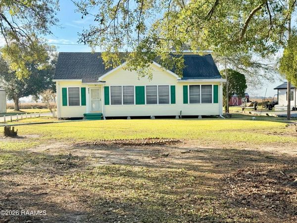 9217 Harold Landry Road , New Iberia, LA 70563