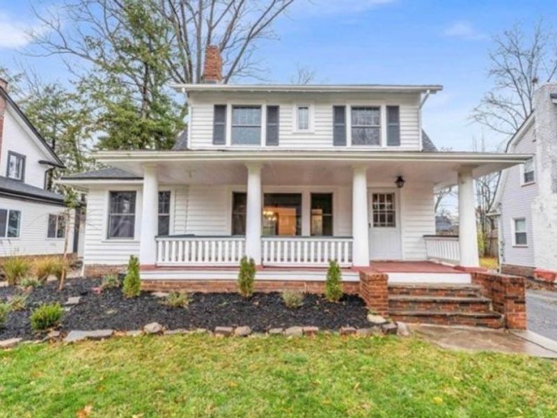 3175 Sycamore Road, Cleveland Heights, OH 44118 Photo 1