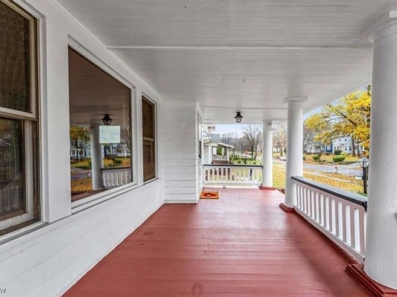 3175 Sycamore Road, Cleveland Heights, OH 44118 Photo 2
