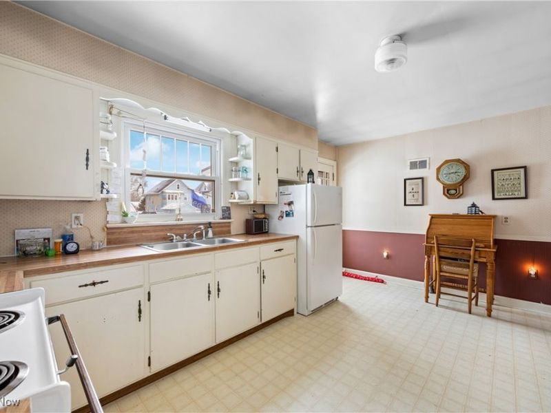 222 Washington Boulevard, Orrville, OH 44667 Photo 12