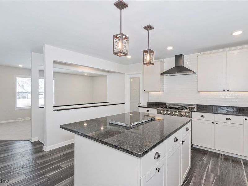 16008 Button Street, Middlefield, OH 44062 Photo 11