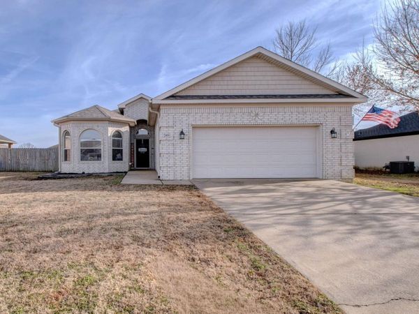 2410 Toccata Lane, Cabot, AR 72023