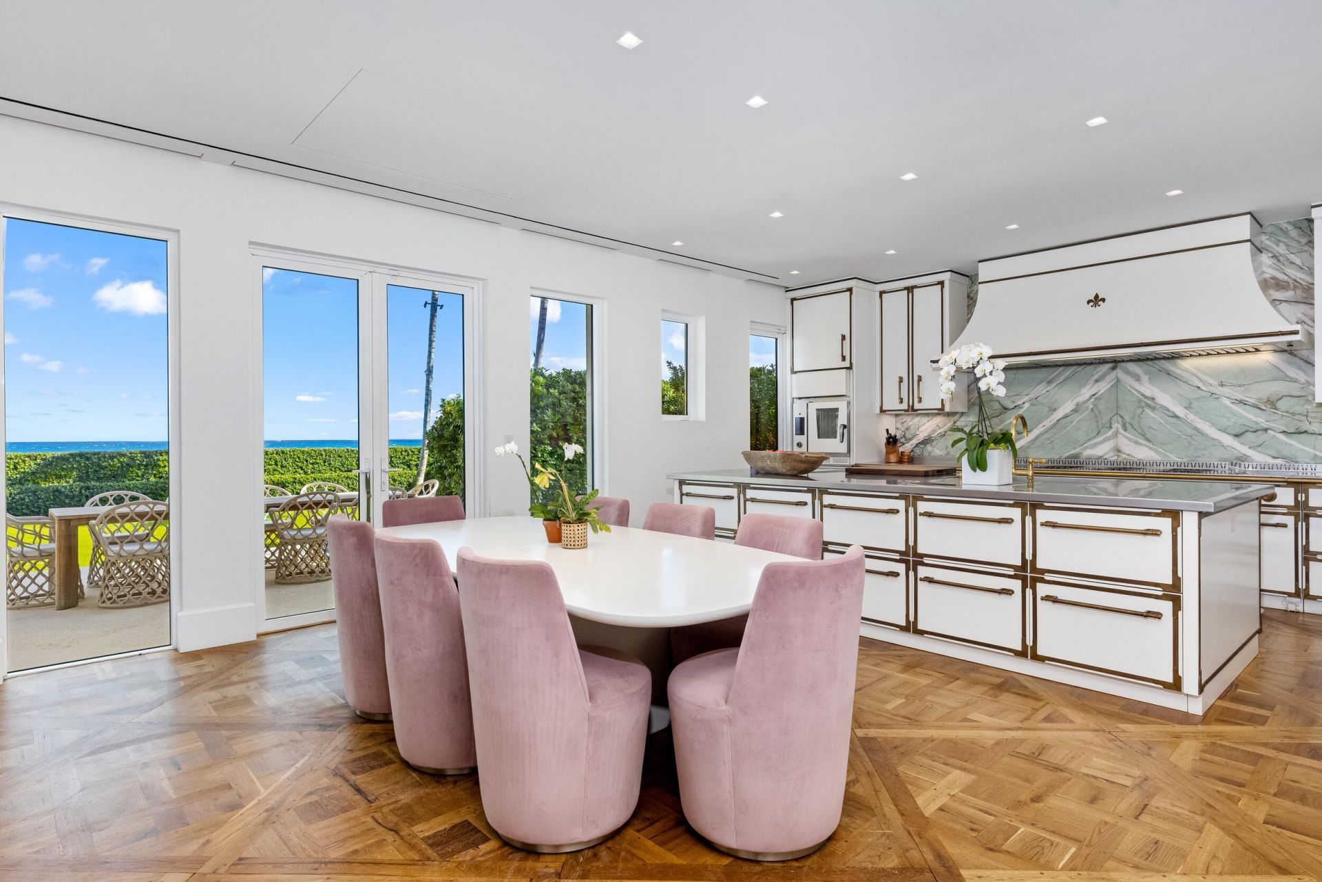 680 S Ocean Boulevard, Palm Beach, FL 33480 Photo