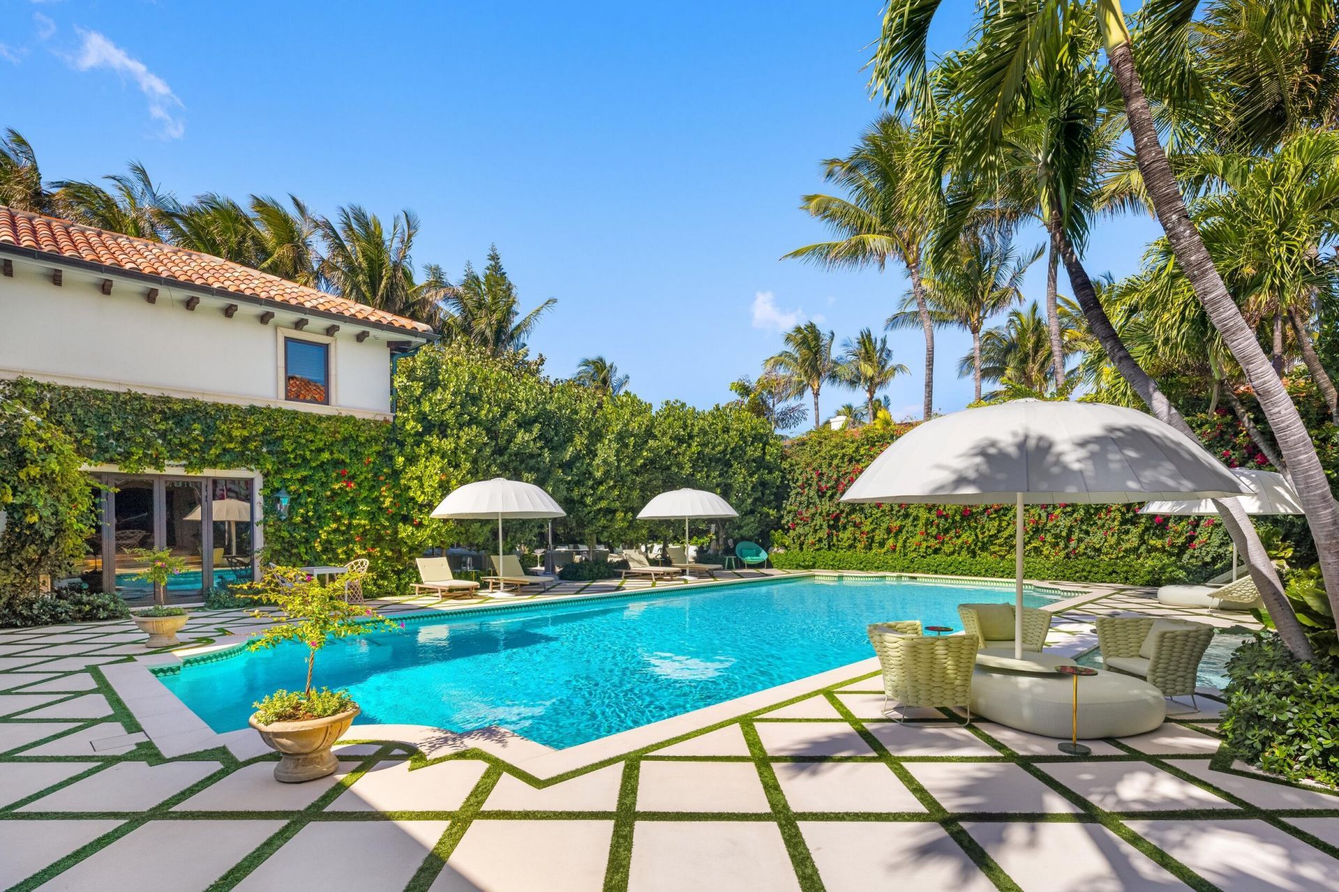 680 S Ocean Boulevard, Palm Beach, FL 33480 Photo