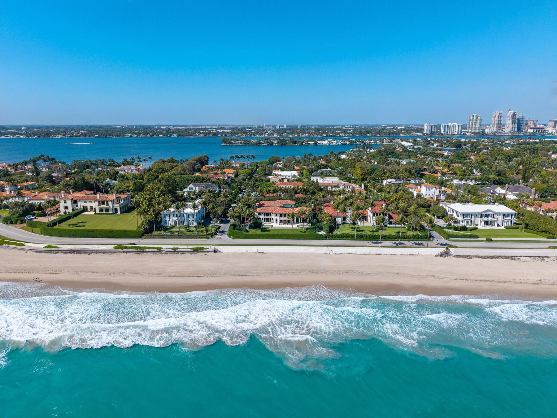 680 S Ocean Boulevard, Palm Beach, FL 33480 Photo
