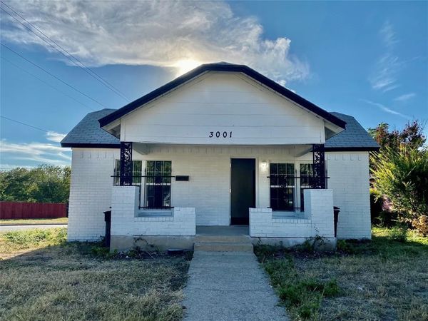 3001 ROSS Avenue, Fort Worth, TX 76106