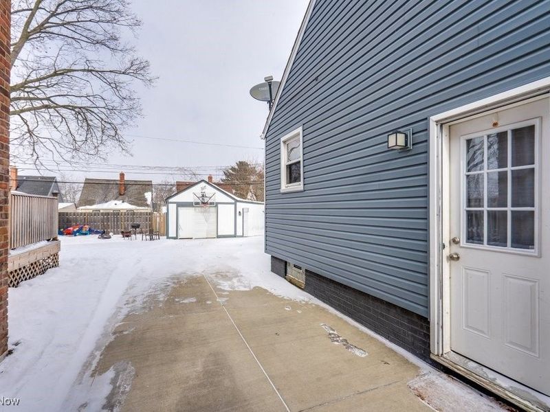 5502 Hampstead Avenue, Parma, OH 44129 Photo 24