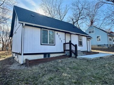 4711 E 43rd Street, Kansas City, MO 64130