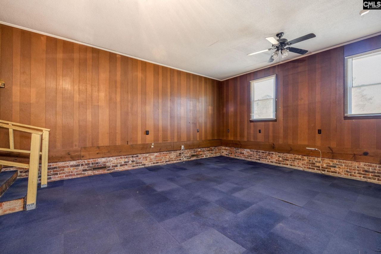 1924 Niagara Drive Photo 23