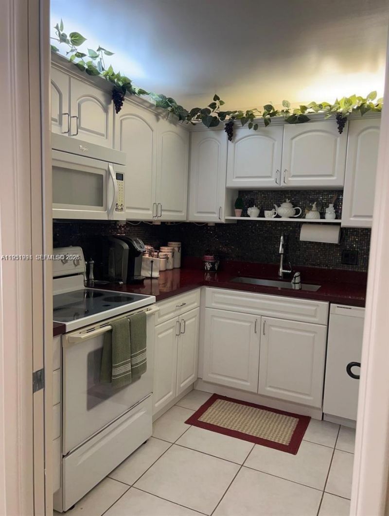 821 Cypress Blvd, Unit 312, Pompano Beach, FL 33069 Photo