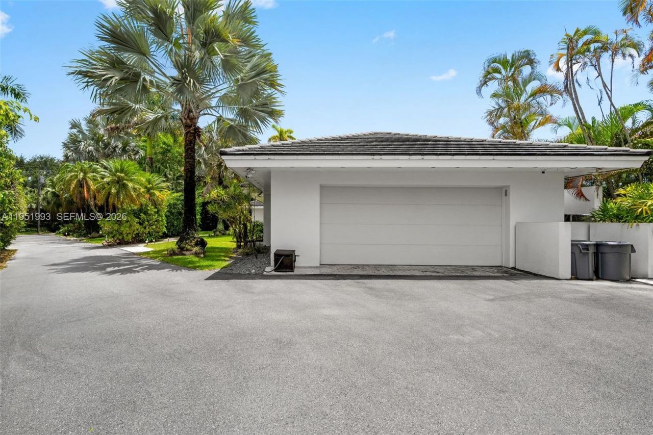 415 Rovino Ave, Coral Gables, FL 33156 Photo