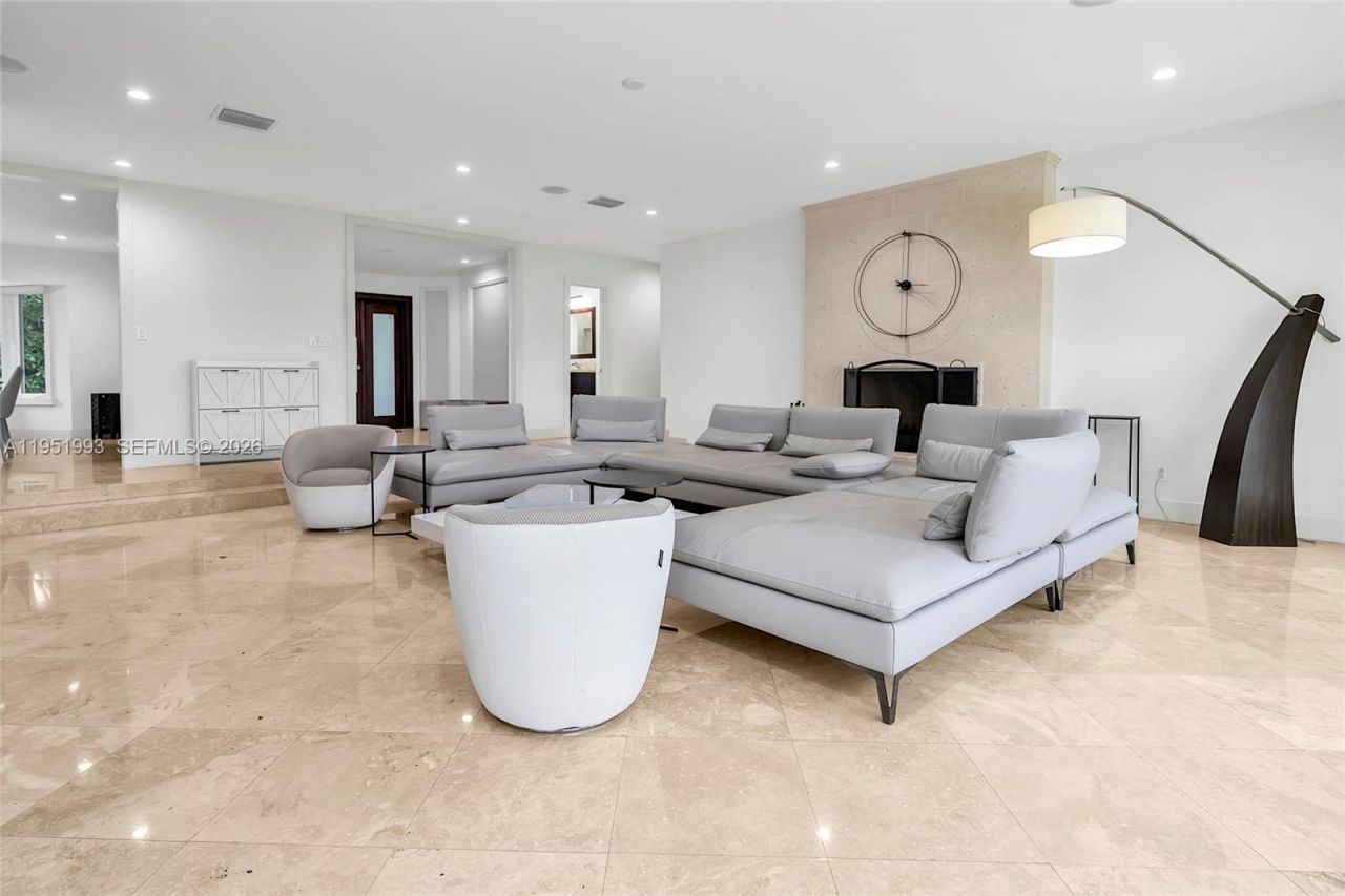 415 Rovino Ave, Coral Gables, FL 33156 Photo