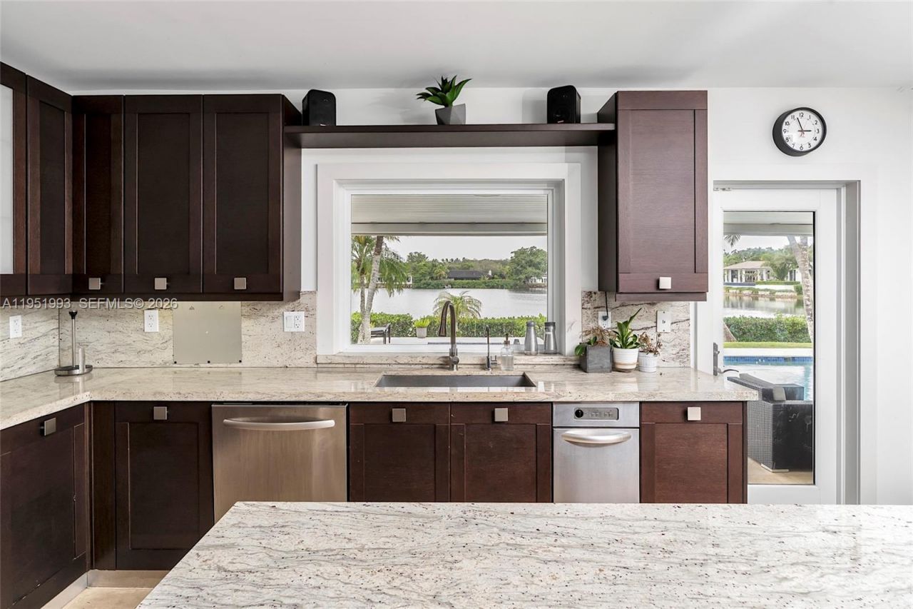 415 Rovino Ave, Coral Gables, FL 33156 Photo