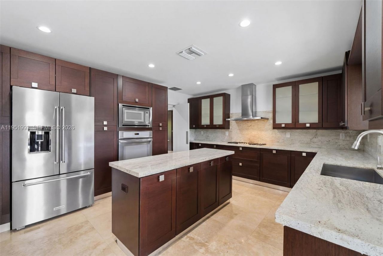 415 Rovino Ave, Coral Gables, FL 33156 Photo