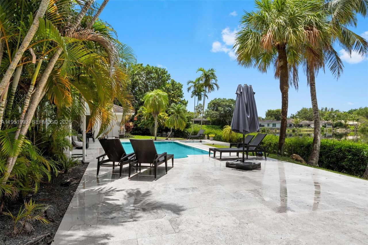 415 Rovino Ave, Coral Gables, FL 33156 Photo