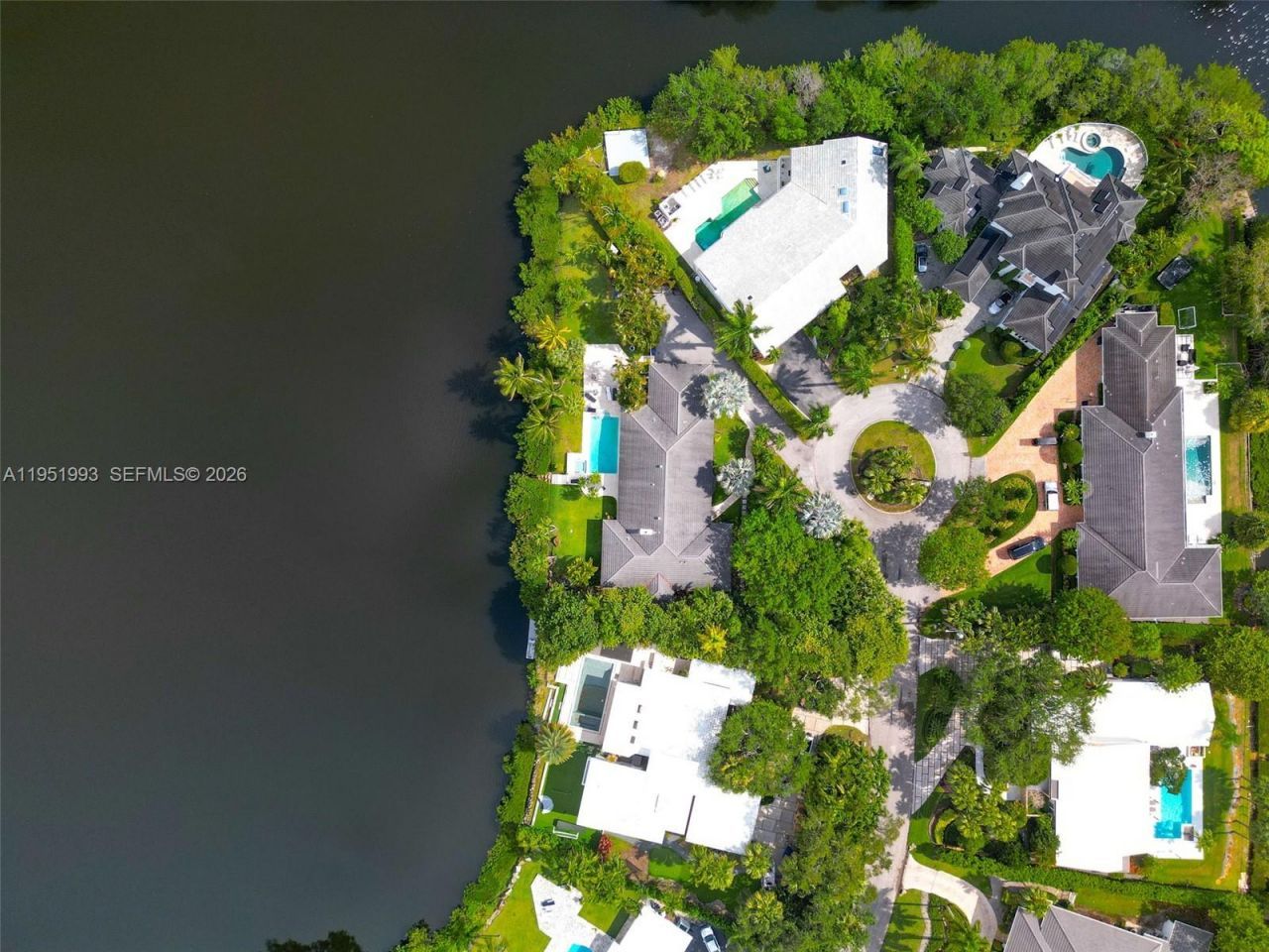 415 Rovino Ave, Coral Gables, FL 33156 Photo