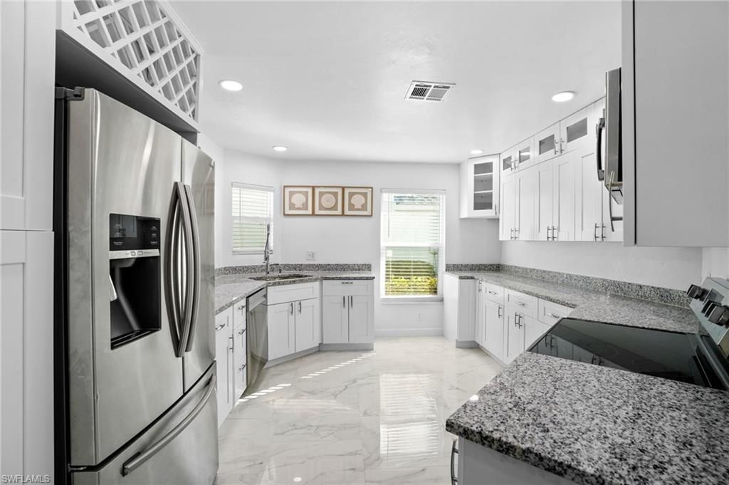 3141 Carriage Cir, Naples, FL 34105 Photo