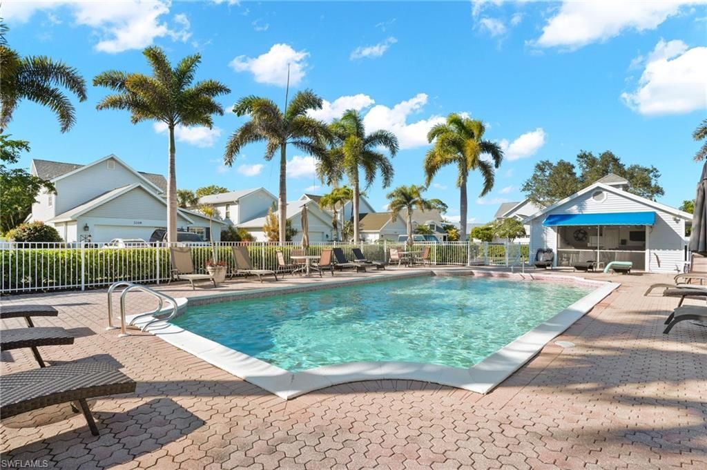3141 Carriage Cir, Naples, FL 34105 Photo