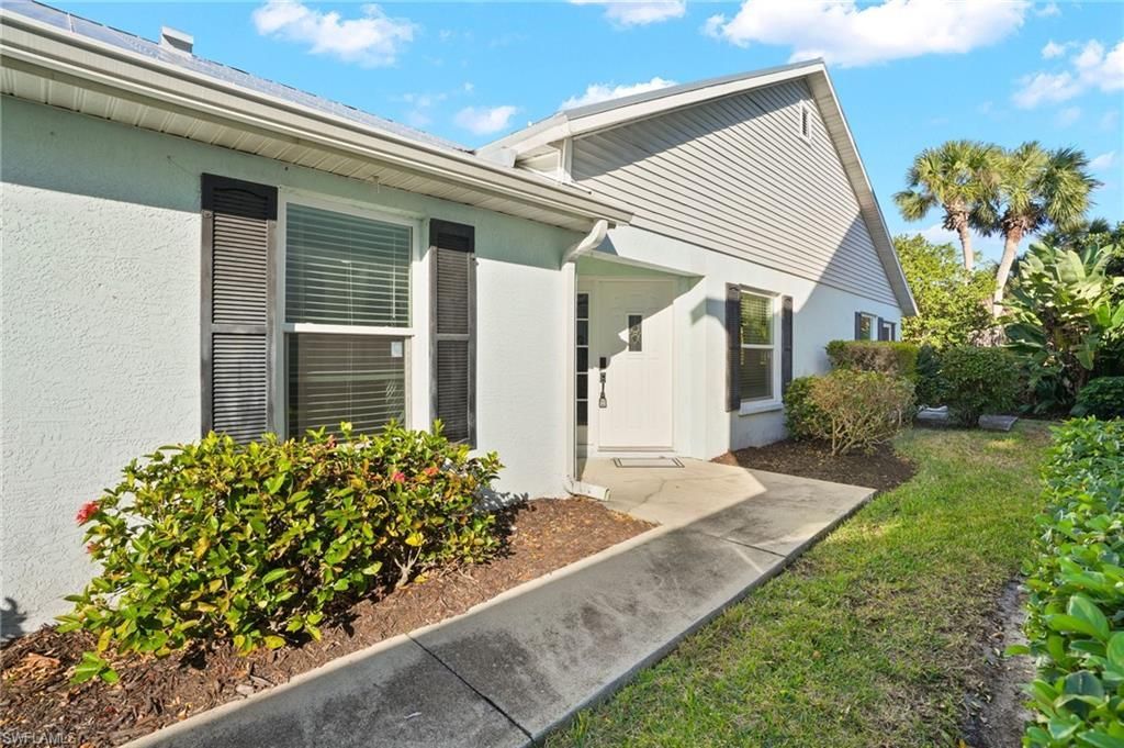 3141 Carriage Cir, Naples, FL 34105 Photo