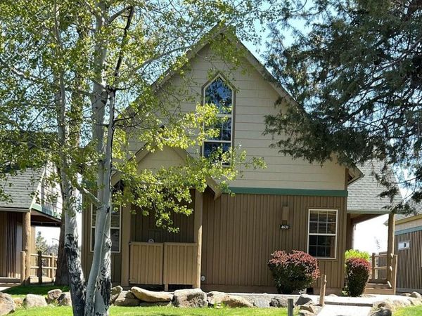4631 Marsh Hawk Drive, Klamath Falls, OR 97601