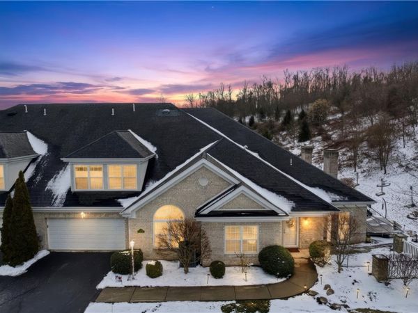 807 Cambridge Dr, Presto, PA 15142