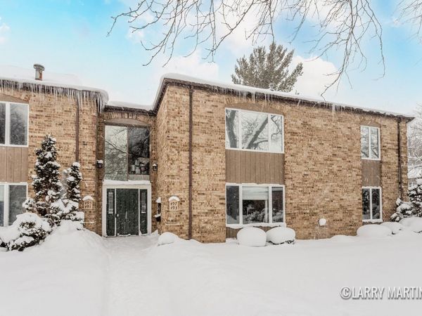 497 Barkwood Court NW, Grand Rapids, MI 49534