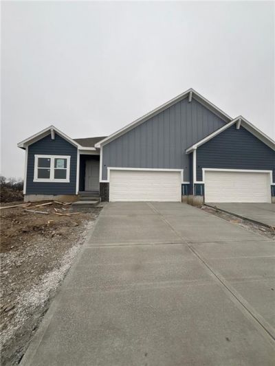 1204 SE Windbreak Drive, Lees Summit, MO 64081 Main Photo