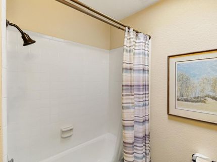 3305 Inverness Ct, Sacramento, CA 95821 Photo