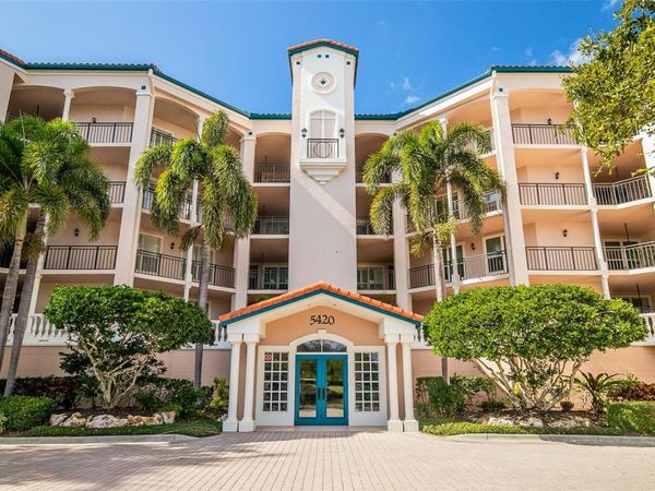 5420 EAGLES POINT CIRCLE, Unit 304, SARASOTA, FL 34231