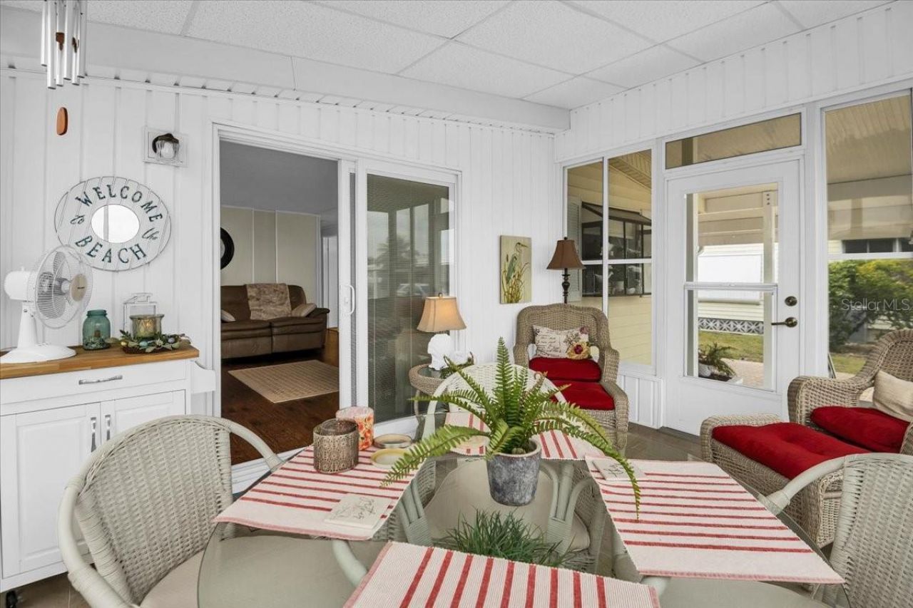 808 53rd Avenue E, Unit 209, Bradenton, FL 34203 Photo