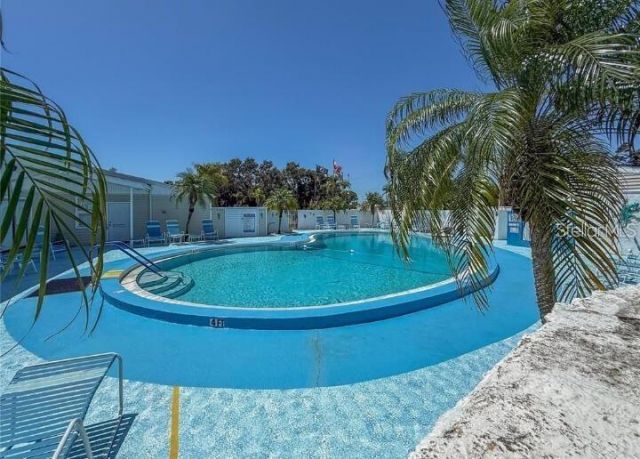 808 53rd Avenue E, Unit 209, Bradenton, FL 34203 Photo