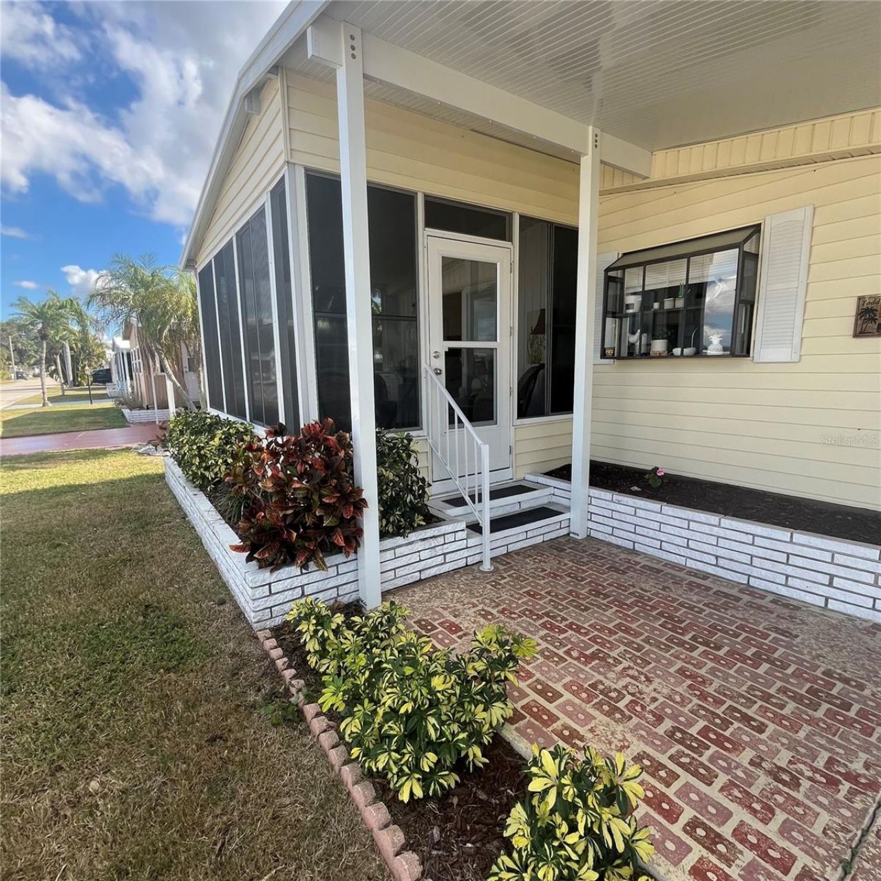 808 53rd Avenue E, Unit 209, Bradenton, FL 34203 Photo