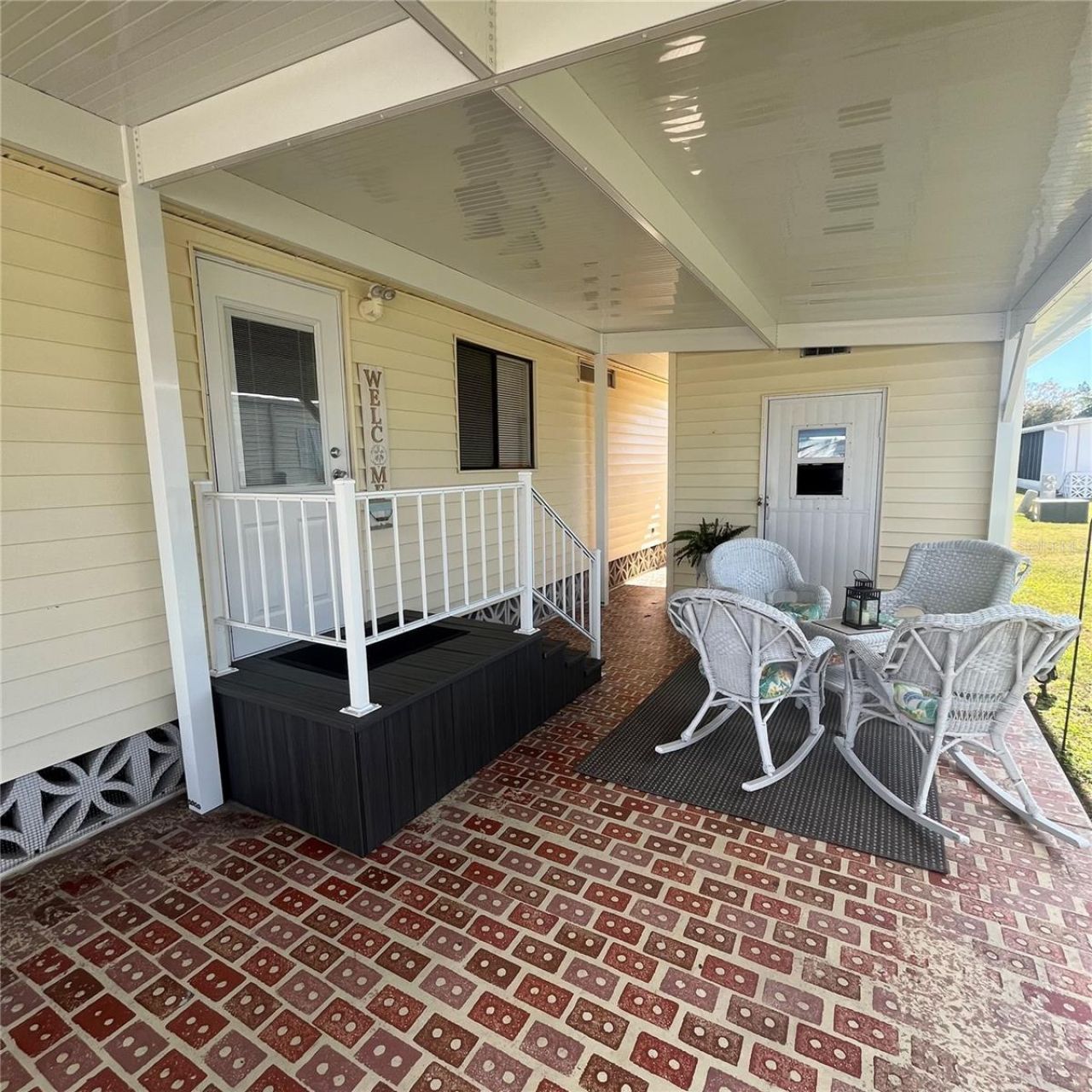 808 53rd Avenue E, Unit 209, Bradenton, FL 34203 Photo