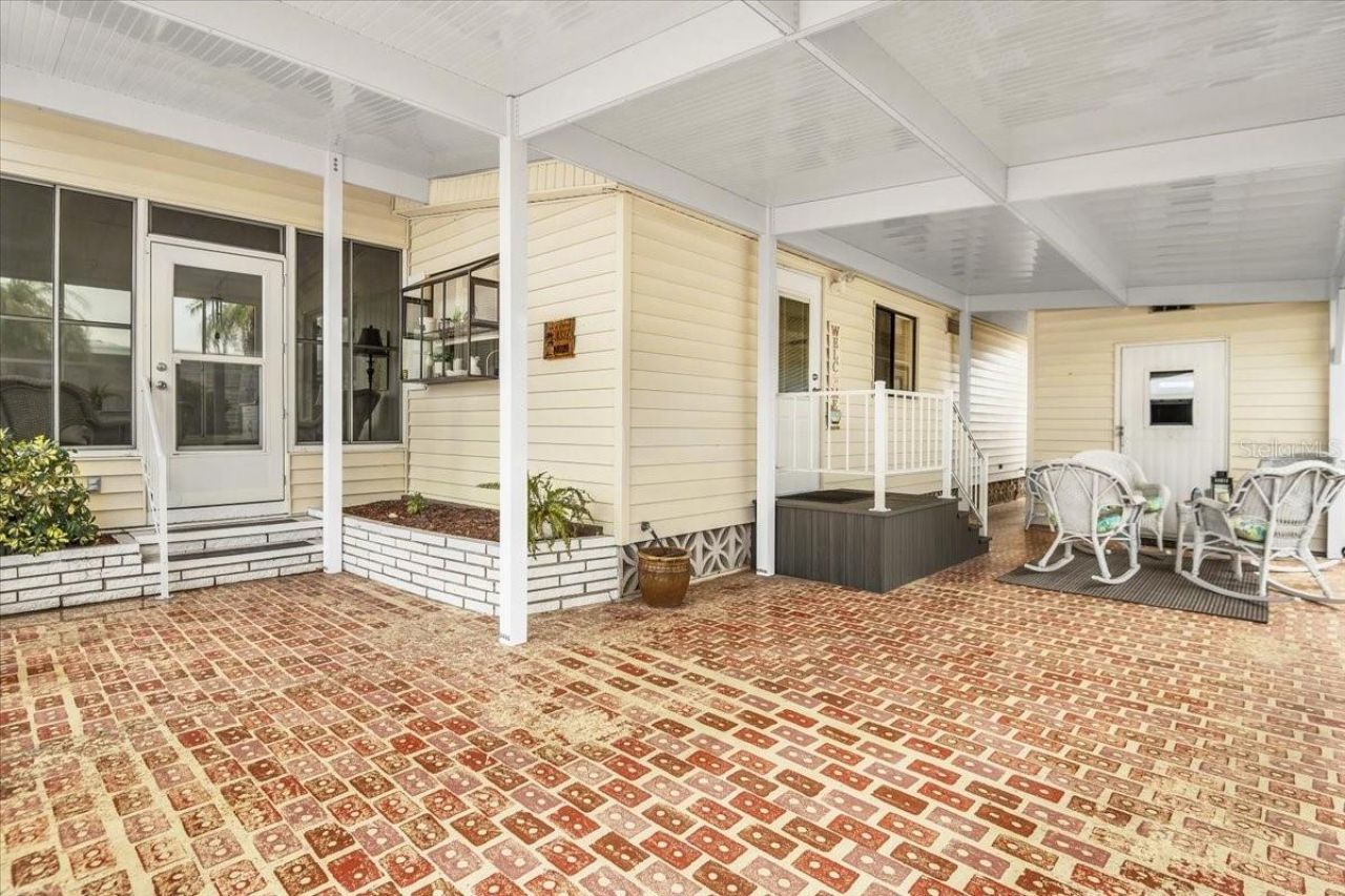 808 53rd Avenue E, Unit 209, Bradenton, FL 34203 Photo