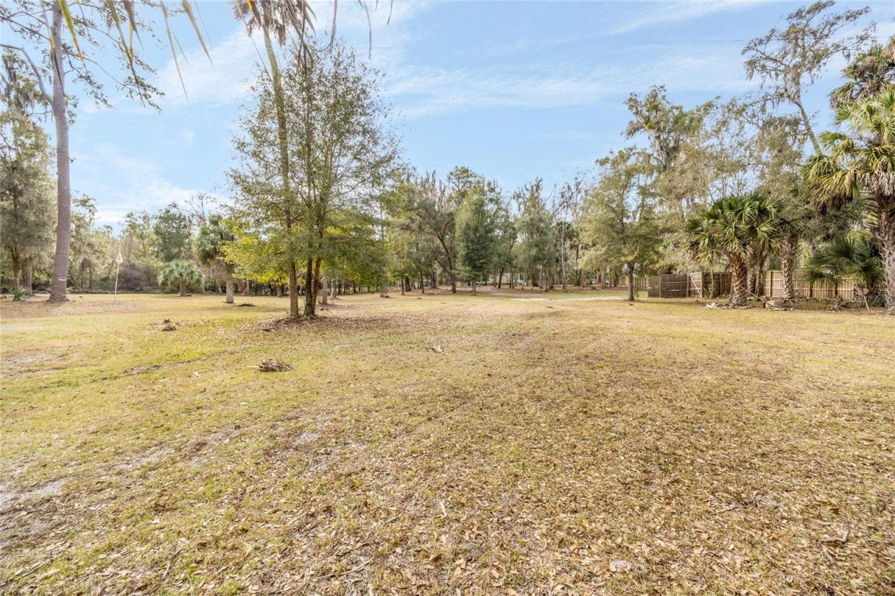 1085 State Road 100, Florahome, FL 32140 Photo