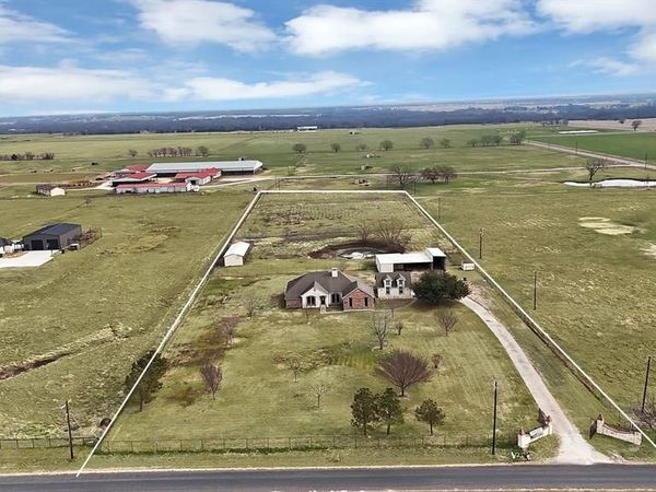 576 Welch School Road, Collinsville, TX 76233