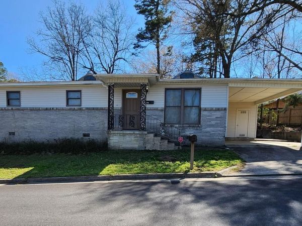 9105 W 36th Street, Little Rock, AR 72204